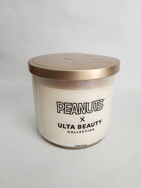 Peanuts x Ulta Beauty Scented Candle - White with Gold Lid